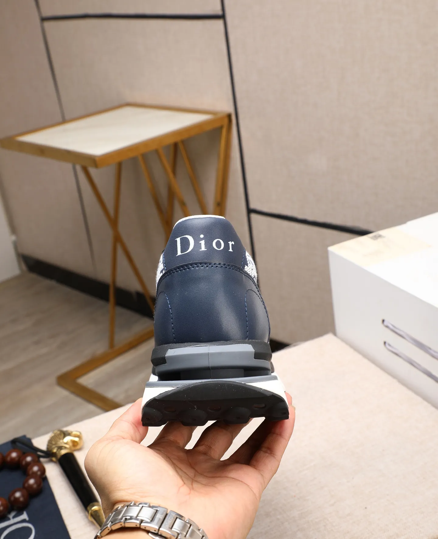 Men's men's shoes💰460 🌹🌹[Dior] 2025 latest model🙈original replica! 👟👟👟You can go to the top-notch workmanship. The upper is made of Italian 🇮🇹imported cowhide. The mesh lining is suitable for travel. The original replica outsole makes it suitable for all kinds of travel, showing low-key luxury. Let quality speak for itself. Color: Size: 38-44